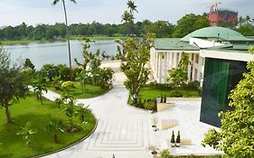 Inya Lake Hotel Yangon